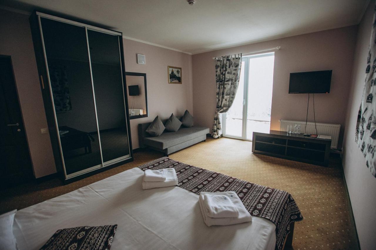Hoch Land Hotel Yablunytsya Eksteriør billede